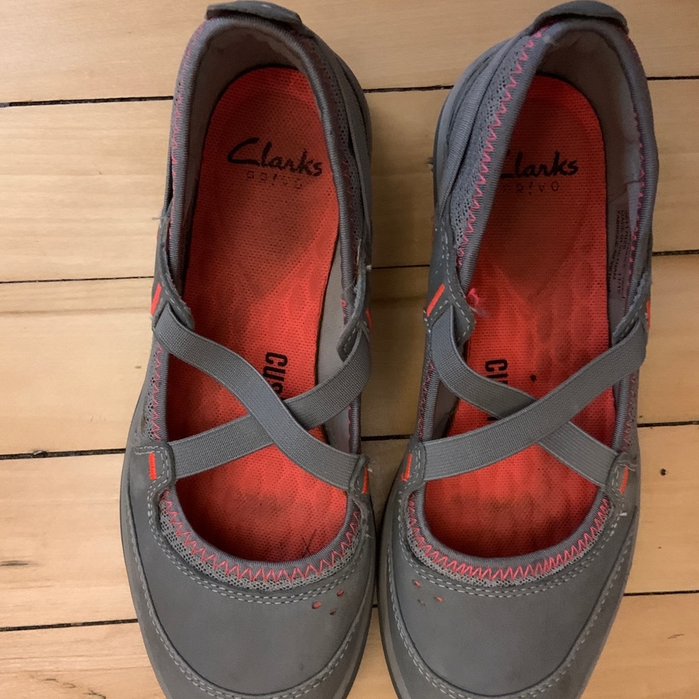 clark’s privo cushion flats